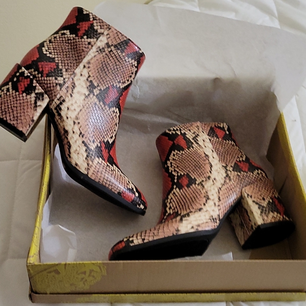 NWT SNAKE SKIN Booties Multi Pattern